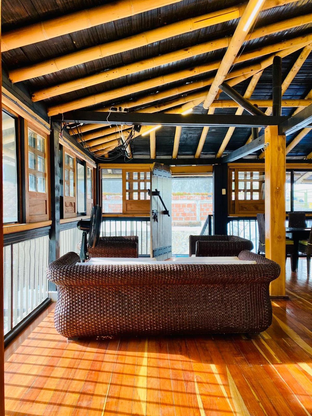 Hotel West California Puerto Espejo المظهر الخارجي الصورة