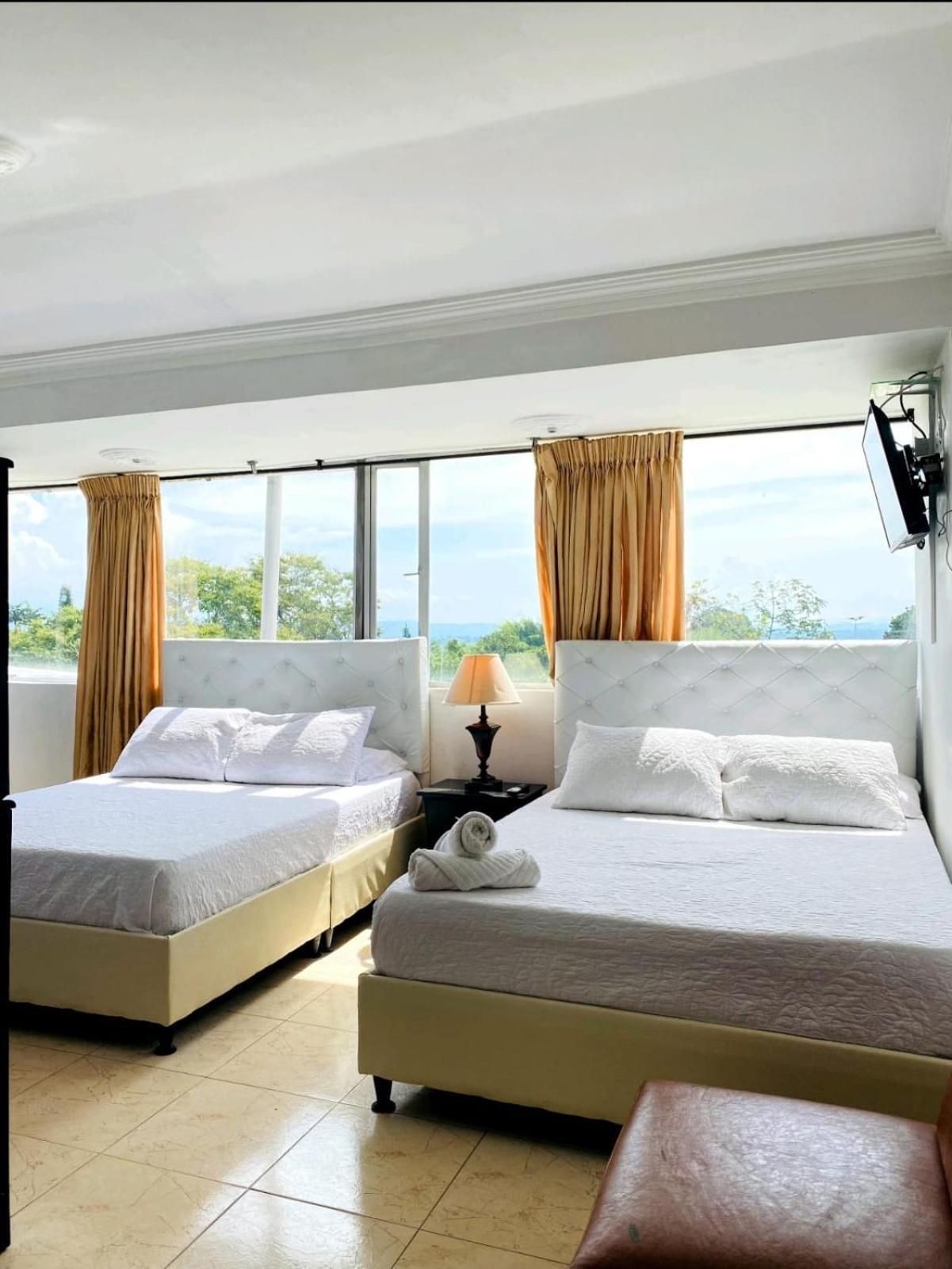 Hotel West California Puerto Espejo المظهر الخارجي الصورة