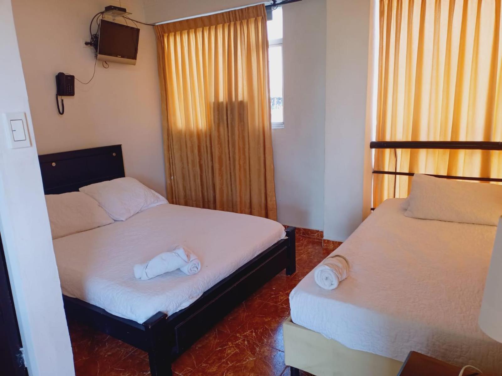 Hotel West California Puerto Espejo المظهر الخارجي الصورة